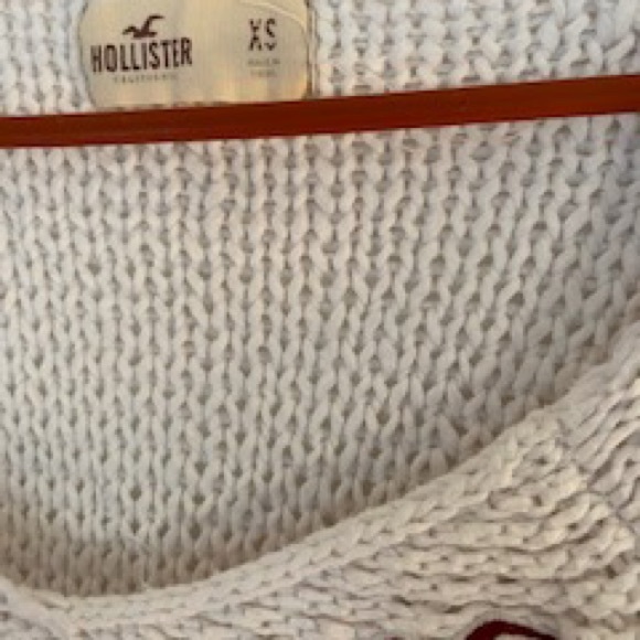 Hollister V Neck Sweater Size XSmall - Picture 3 of 3